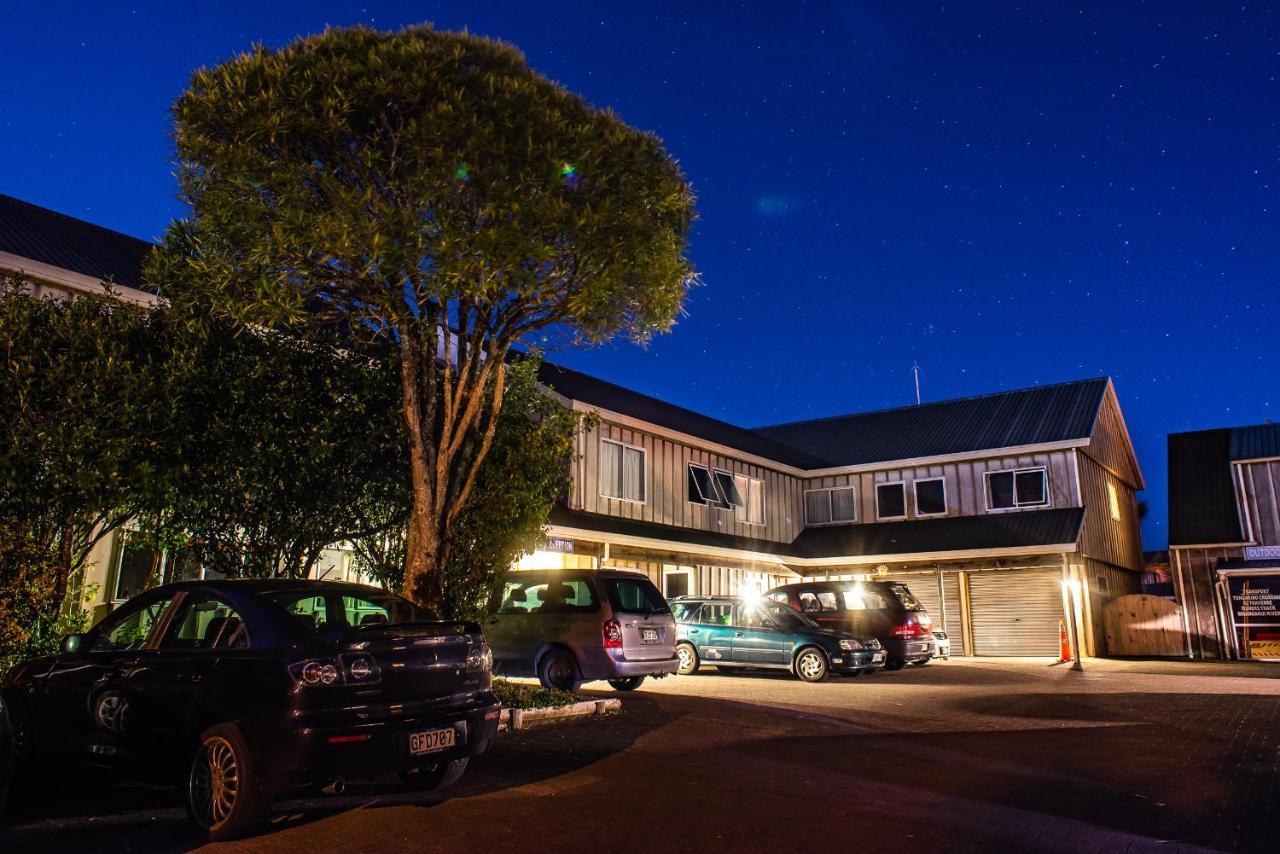 Howards Mountain Lodge National Park Exterior photo